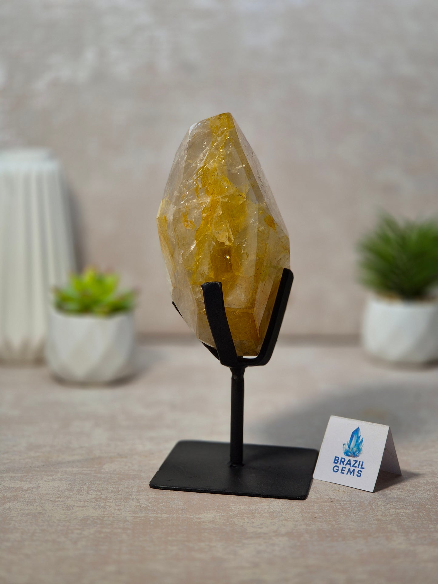 Free Form Yellow Hematoid on stand